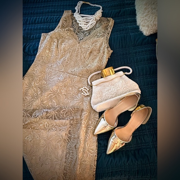 BCBG MaxAzria Cocktail dress-perfect condition, stunning with a Summer tan! - Picture 2 of 8